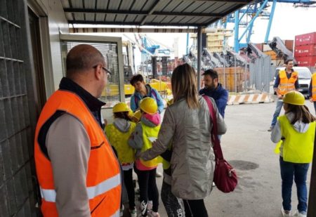 Genova Sech 1 maggio Lavoro e sicurezza, viaggio nei terminal portuali TDT e Sech /Intervista a Cozzani