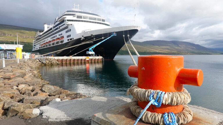 Visitare i porti d’Islanda con la nave da crociera
